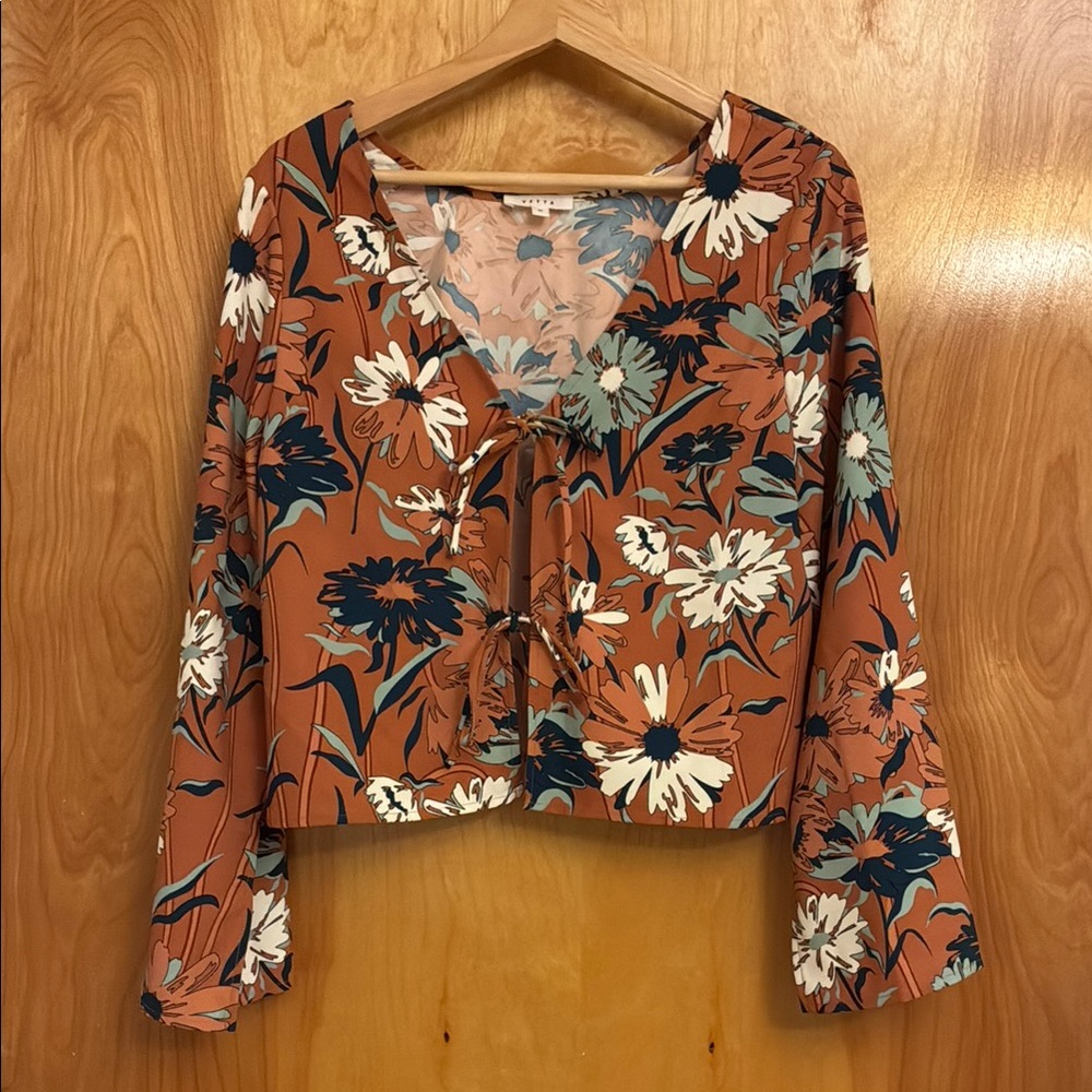 Vetta Floral V-Neck Women's Top - Multicolor